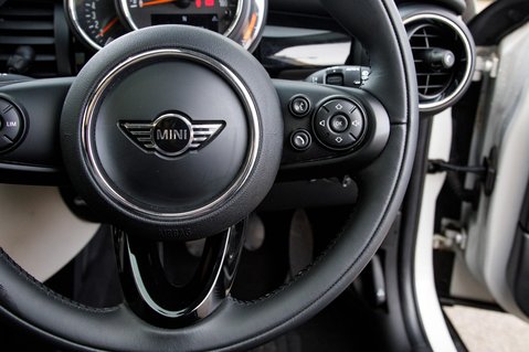 Mini Hatchback 1.5 Cooper II 5dr 19