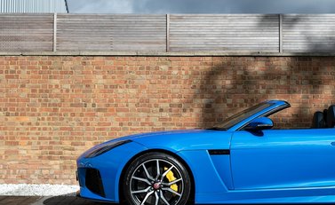 Jaguar F-Type SVR Convertible 26