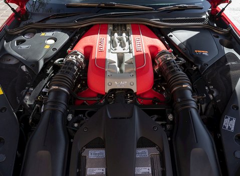 Ferrari 812 Superfast 34