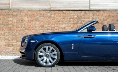 Rolls-Royce Dawn 25