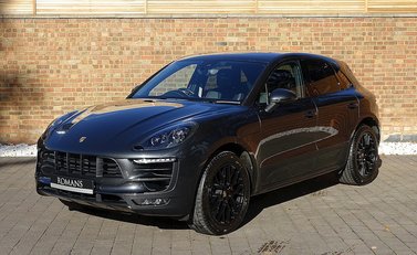 Porsche Macan GTS 4