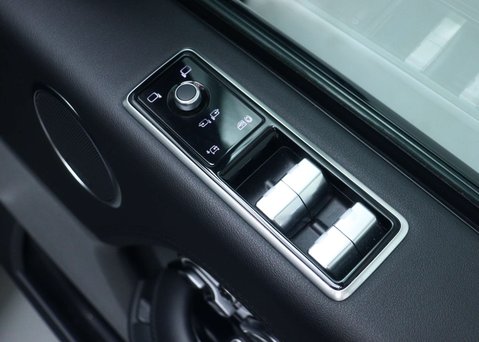 Land Rover Range Rover 3.0 Range Rover Vogue SDV6 Auto 4WD 5dr 53