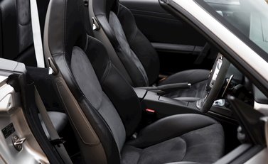 Porsche 911 (997) Carrera GTS Cabriolet 17