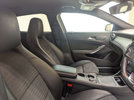 Mercedes-Benz GLA 2.1 GLA 200 D AMG Line Auto 5dr 27