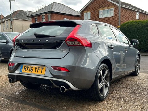 Volvo V40 2.0 D2 R-Design Nav Euro 6 (s/s) 5dr 3