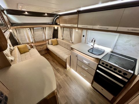 Coachman VIP 460  22