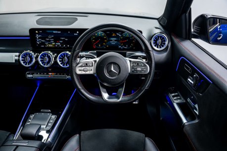 Mercedes-Benz GLB 1.3 GLB 200 AMG Line Premium Plus Night Edition 5dr 30