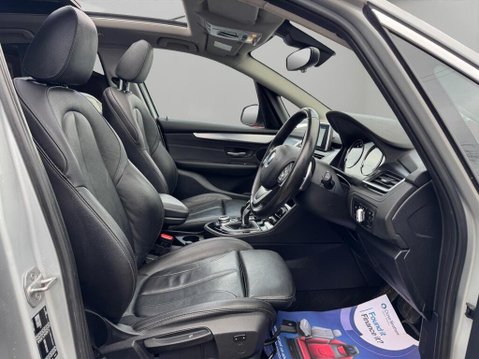BMW 2 Series 2.0 220d Luxury Auto Euro 6 (s/s) 5dr 14