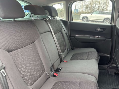 Peugeot 3008 1.6 3008 Active Blue HDi S/S 5dr 22