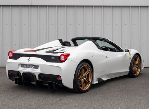 Ferrari 458 Speciale Aperta 7