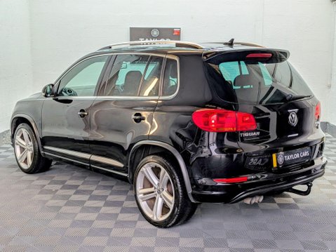 Volkswagen Tiguan 2.0 TDI BlueMotion Tech R-Line 4WD Euro 6 (s/s) 5dr 9