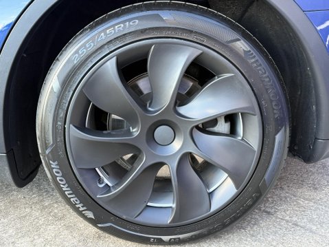 Tesla Model Y SUV 5dr Electric Auto RWD (346 ps) 16
