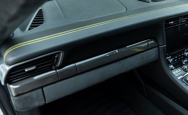 Porsche 911 GT3 RS (991.2) 22