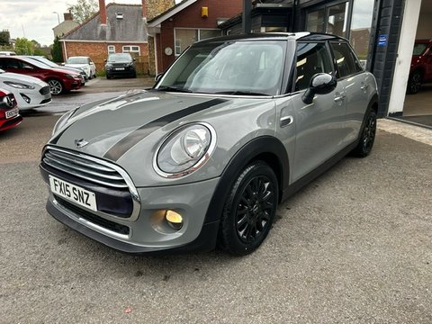 Mini Hatch COOPER 6