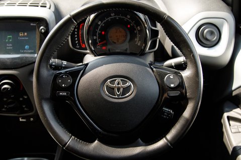 Toyota Aygo VVT-I X-PLAY 21