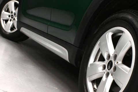 Mini Countryman 1.5 Countryman Cooper Classic Auto 5dr 21
