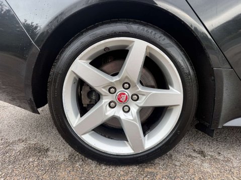 Jaguar XE 2.0 XE R-Sport D AWD Auto 4WD 4dr 49