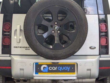 Land Rover Defender 3.0 Defender SE D MHEV Auto 4WD 5dr 37