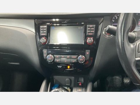 Nissan Qashqai 1.6 DIG-T N-Connecta Euro 6 (s/s) 5dr 6