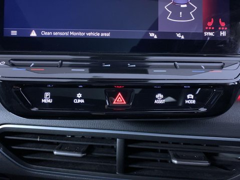 Volkswagen ID.3 Pro Performance 58kWh Family Hatchback 5dr Electric Auto (204 ps) Heated Se 50