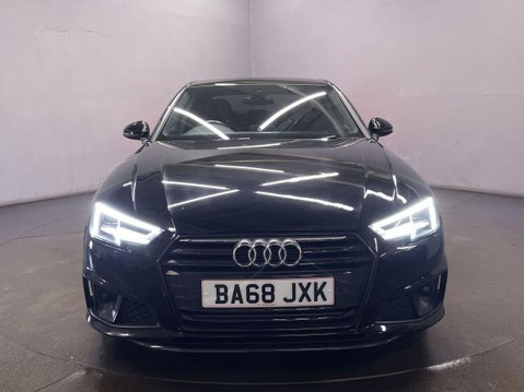 Audi A4 2.0 TFSI 35 Black Edition Saloon 4dr Petrol Manual Euro 6 (s/s) (150 ps) 39