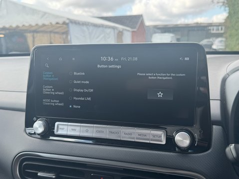 Hyundai KONA (Sold) 64kWh Premium SUV 5dr Electric Auto (10.5kW Charger) (204 ps) 22