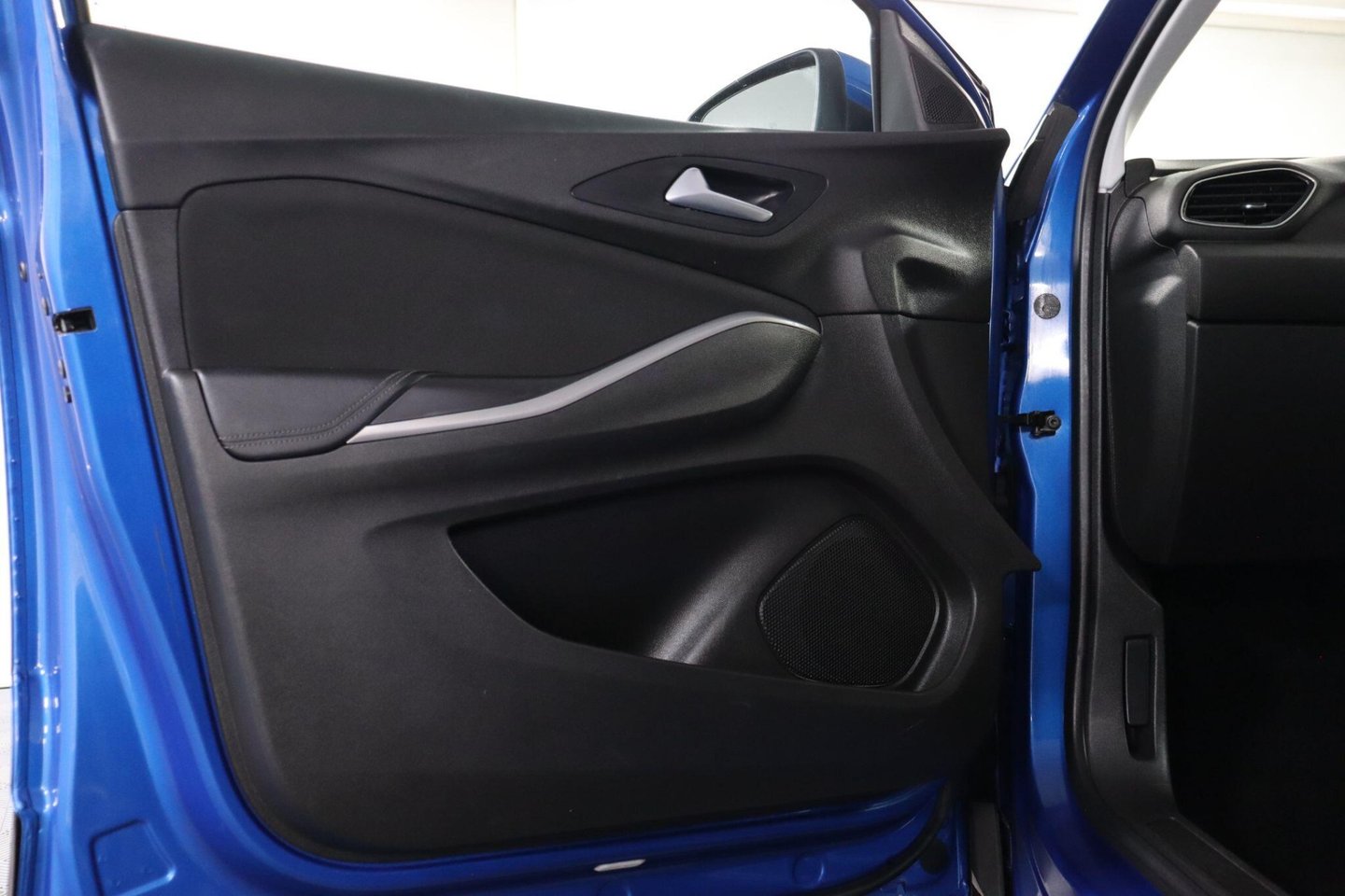 2021 Vauxhall Grandland X — image 38