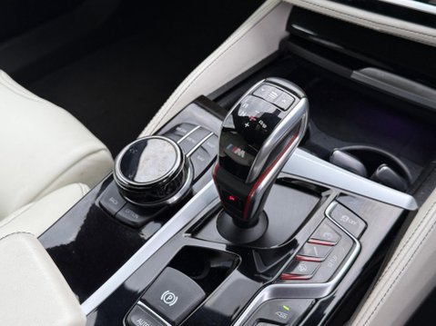 BMW M5 4.4 V8 Steptronic xDrive Euro 6 (s/s) 4dr 12