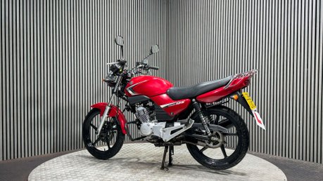Yamaha YBR 125 2009 ONLY 5K NON RUNNING PROJECT BIKE SPARES OR REPAIR 125CC 6