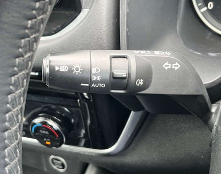 Nissan Qashqai 1.3 Qashqai N-Connecta DiG-T MHEV 5dr 55