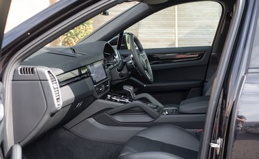 Porsche Cayenne Coupé 16