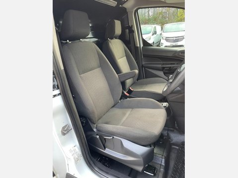 Ford Transit Connect 1.5 TDCi 220 L1 H1 5dr 24