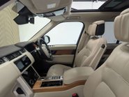 Land Rover Range Rover 3.0 Range Rover Autobiography Auto 4WD 5dr 51