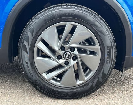 Nissan Qashqai 1.3 Qashqai Acenta Premium T MHEV CVT 5dr 15