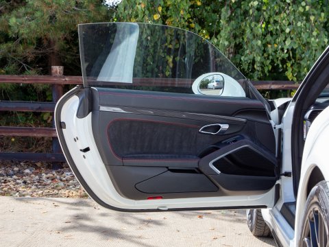 Porsche 911 CARRERA GTS PDK 25