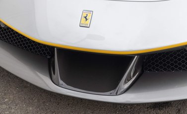 Ferrari SF90 Stradale 25