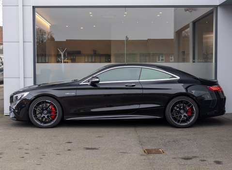 Mercedes-Benz AMG S63 Coupe Premium 3