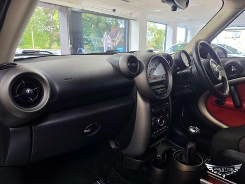 Mini Countryman 1.6 One SUV 5dr Petrol Manual Euro 5 (s/s) (98 ps) 27