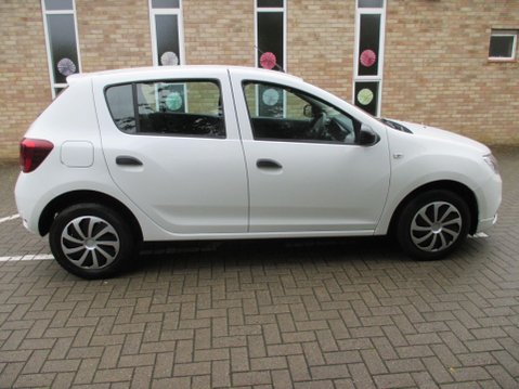 Dacia Sandero 1.0 SCe Ambiance Euro 6 5dr 6