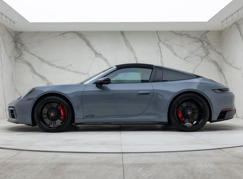 Porsche 911 Targa 4 GTS (992) 7