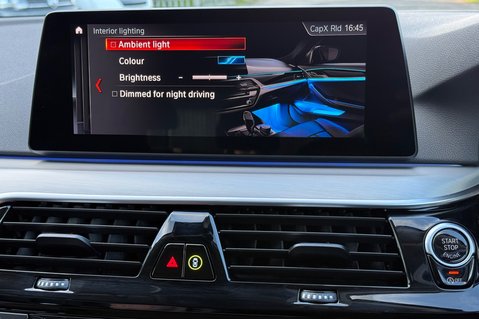 BMW 5 Series 520I SE TOURING AUTOMATIC ESTATE TOURING - HARMAN KARDON - AMBIENT LIGHTING 38