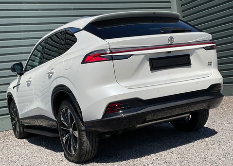 MG HS 1.5 T-GDI PHEV TROPHY 14