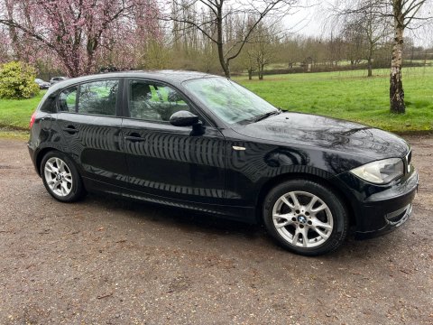 BMW 1 Series 118D SE 19