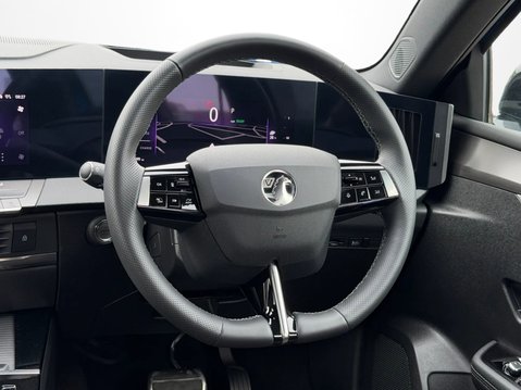 Vauxhall Astra 115kW Ultimate 54kWh 5dr Auto 17