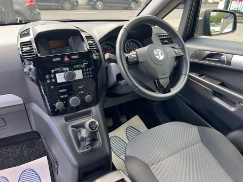 Vauxhall Zafira 1.6 16V Exclusiv Euro 5 5dr 28