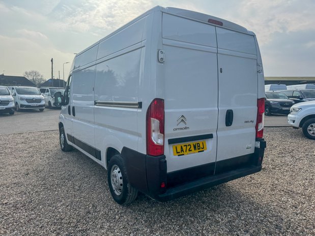 Citroen Relay MWB L2H2 Medium Roof Enterprise 35 Air Con Nav EURO 6 10