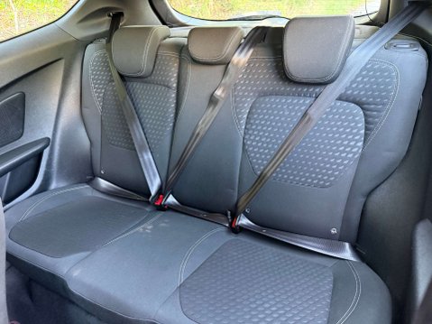Ford Fiesta 1.1 Fiesta Zetec 3dr 33