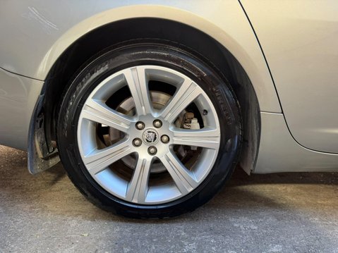 Jaguar XF 3.0 V6 Luxury Auto Euro 4 4dr 26