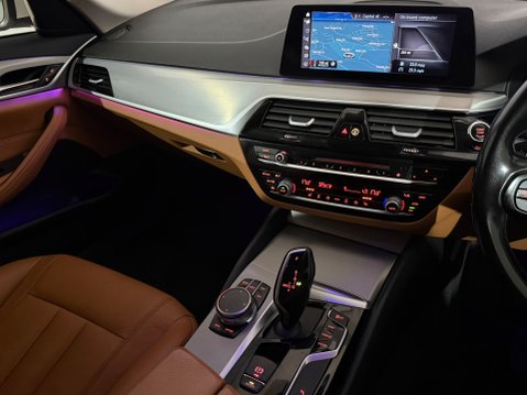 BMW 5 Series 520D SE TOURING 15