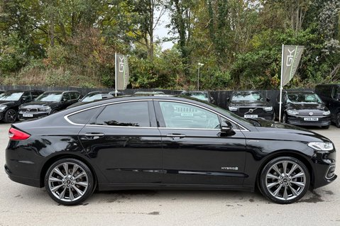 Ford Mondeo VIGNALE HYBRID - RARE CAR -CAMERA-HEATED/COOLED/ELECTRIC SEATS -HUGE SPEC 5